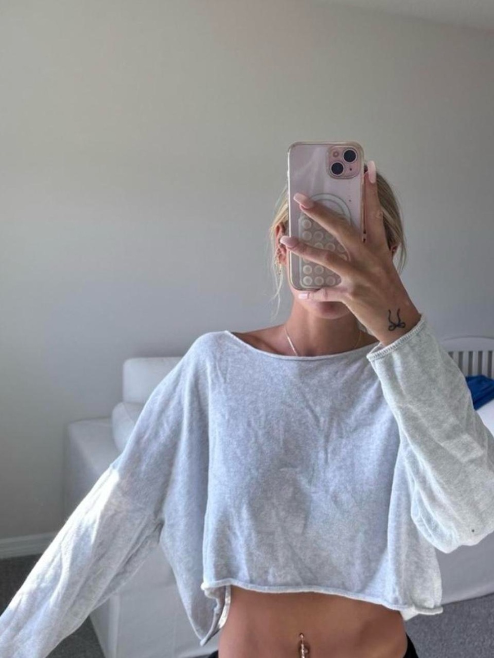 Brandy Melville / John Galt off the shoulder grey long sleeve crop top